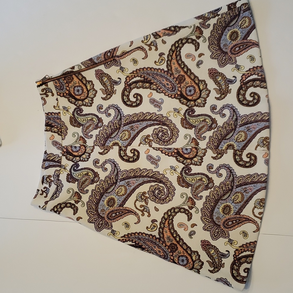Zara Woman Cream Paisley Print Textured Tapestry A-Line High Rise